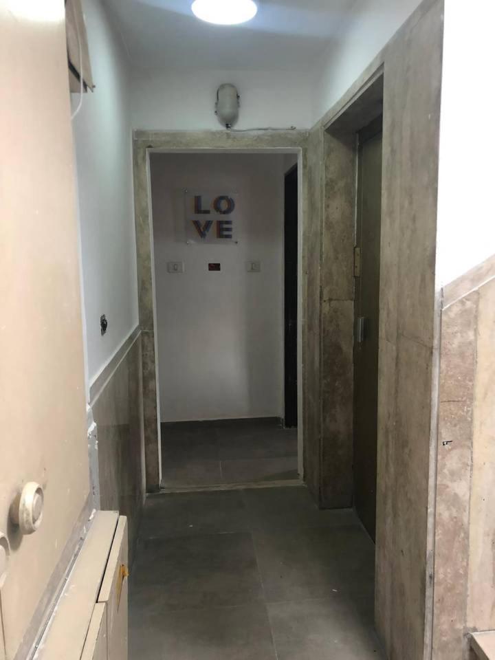 Authentic One Bedroom Apartment In City Center Yerusalem Bagian luar foto